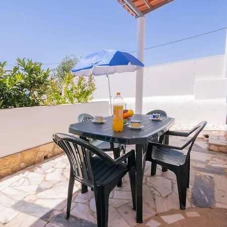 Casinha Vii By Innkeeper Guia (Faro)