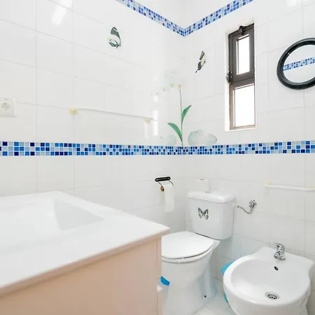 Casinha Vii By Innkeeper Guia (Faro)