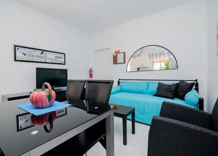 Casinha Vii By Innkeeper Guia (Faro)