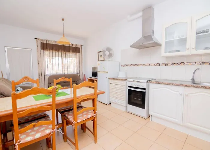 Casinha Vii By Innkeeper Guia (Faro)